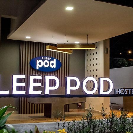 Sleep Pod Hostel Siem Reap Bagian luar foto