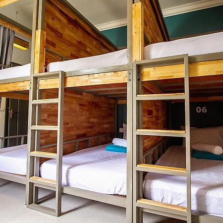 Sleep Pod Hostel Siem Reap Bagian luar foto