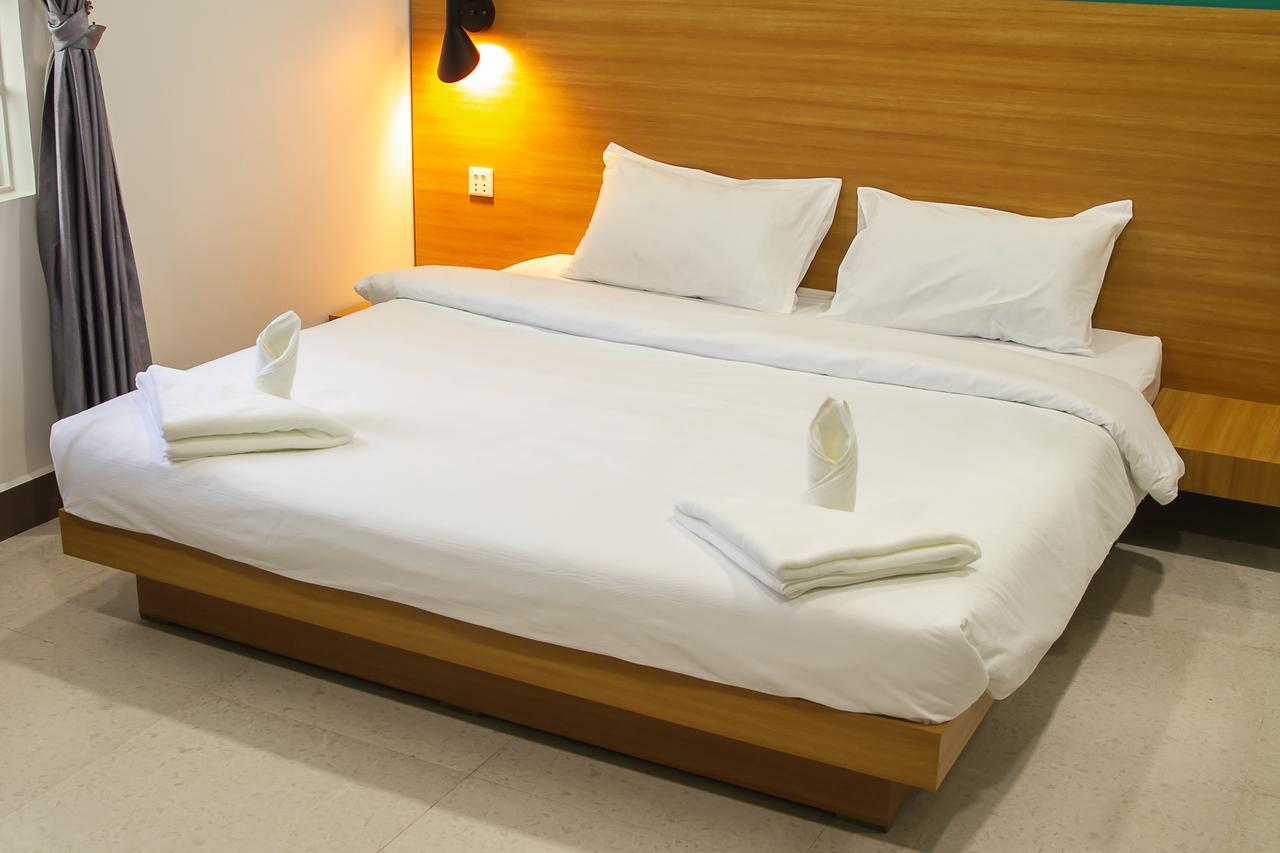 Sleep Pod Hostel Siem Reap Bagian luar foto