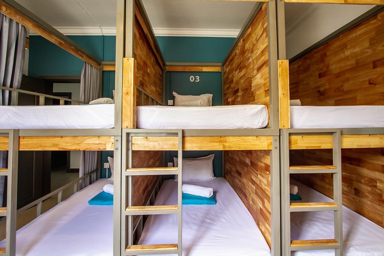 Sleep Pod Hostel Siem Reap Bagian luar foto