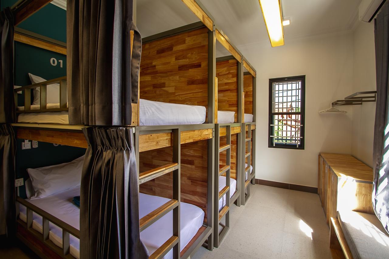Sleep Pod Hostel Siem Reap Bagian luar foto